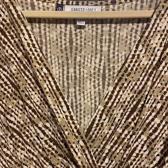 JENNIFER Lopez Short Sleeve V Neck Dress‎ - Picture 4 of 10